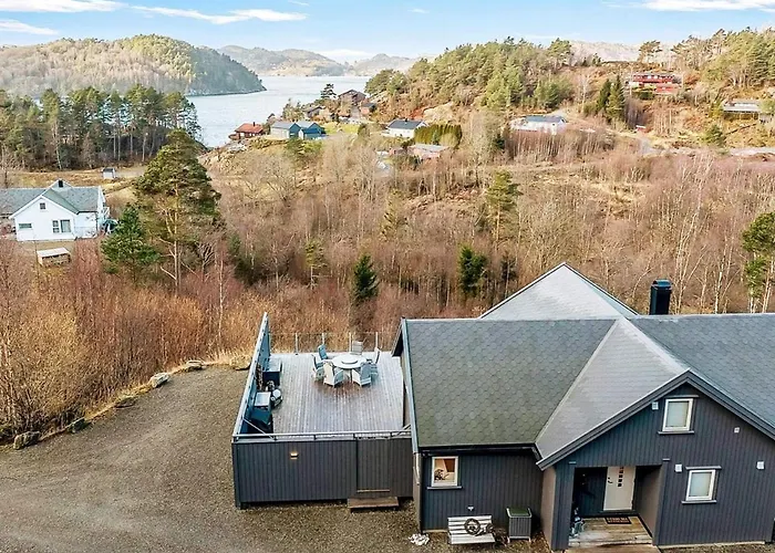 8 Person In Lyngdal-by Traum 度假居 灵达尔