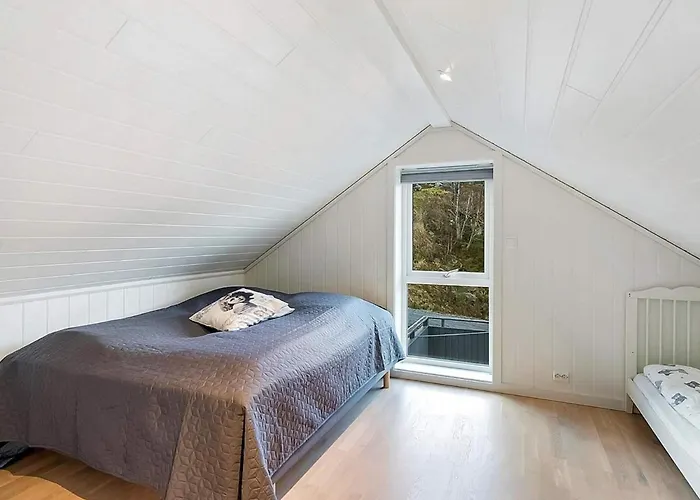 8 Person In Lyngdal-by Traum 度假居 *